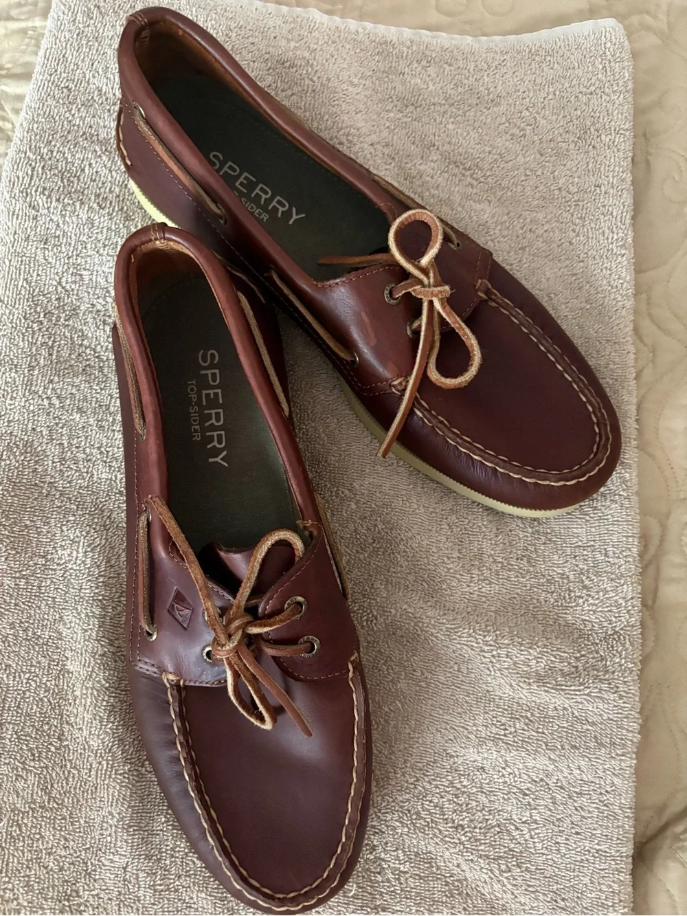 Sperry Men’s Chestnut Brown Leather Boat Shoes